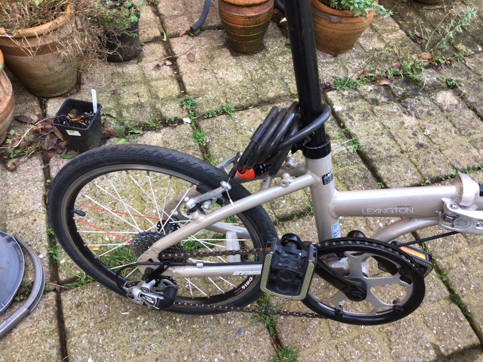 LEXINGTON DYAMA 8 SPEED FOLDING COMMUTER BIKE