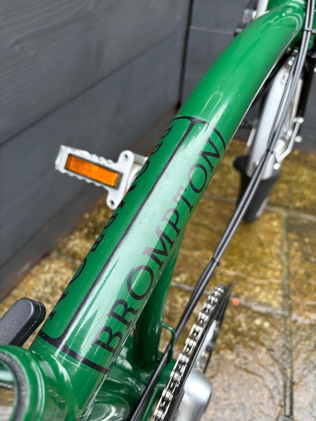 Brompton M3R C line Explore equivalent in Racing Green/Black - New Old Stock