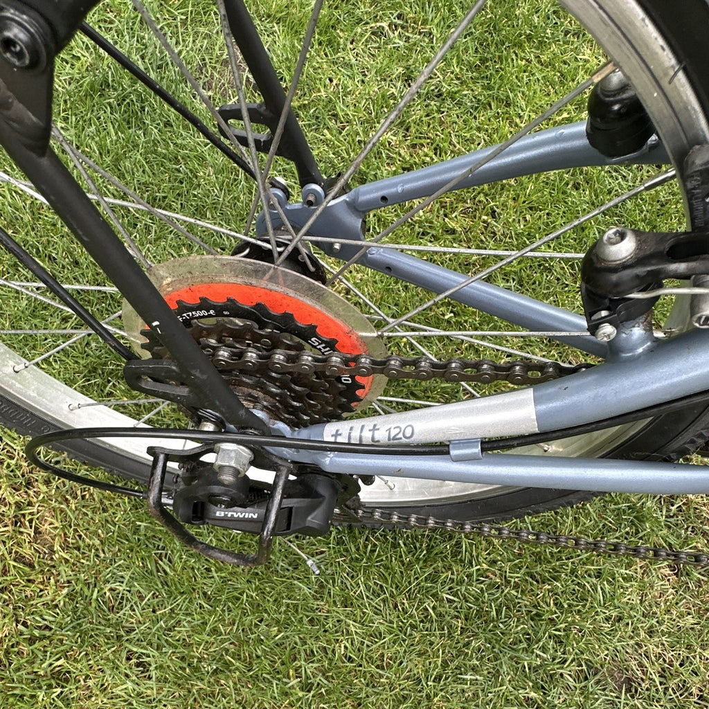 B'TWIN Tilt 120 20in Folding Bike Grey/Black Rear Rack Mudguards Reflectors