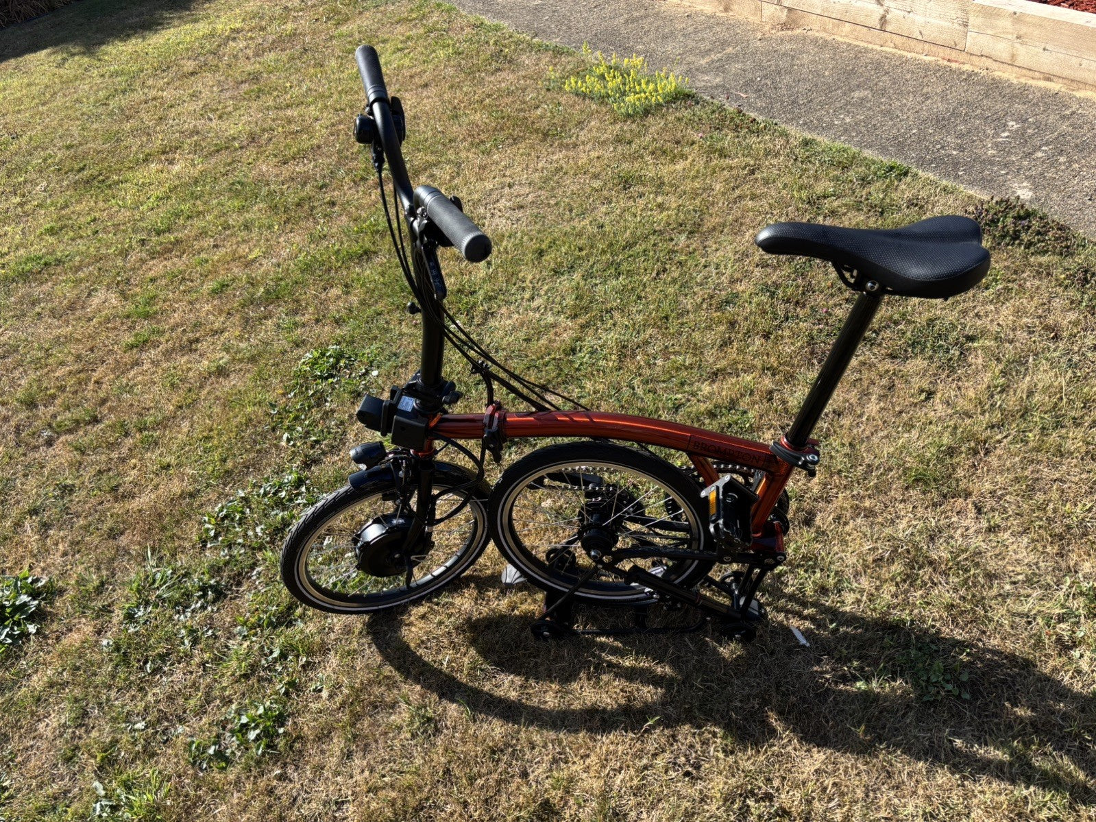 Brompton Electric C Line Explore Mid + Rack - 12 Spd - flame lacquer