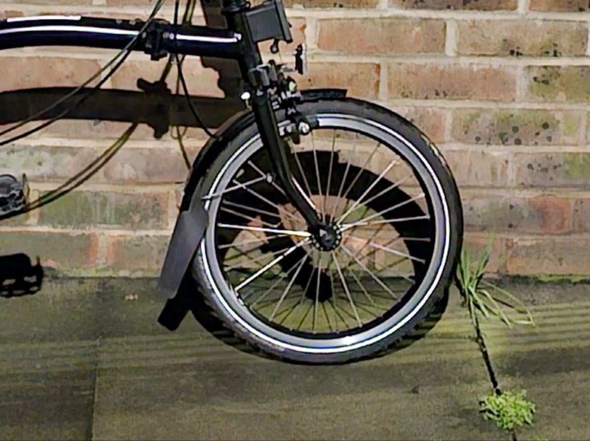 Brompton C Line Black Edition 2024 Folding Bike 2 Speed – Good Condition