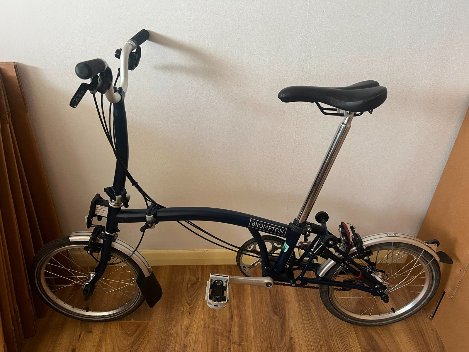 Brompton C Line M6L (6 Speed) folding bicycle - Navy BLUE (Excellent CONDITION)