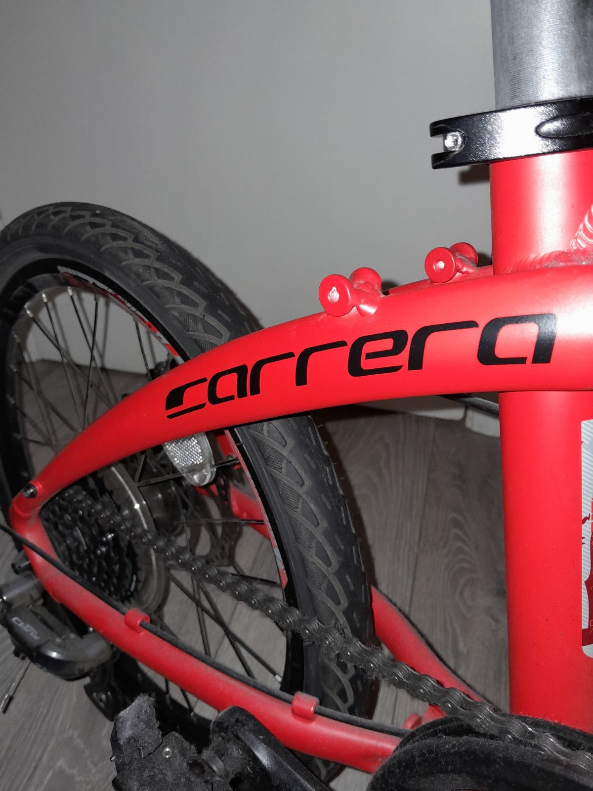 Carrera Intercity Folding Bicycle 8-Speed, Colours Orange Black