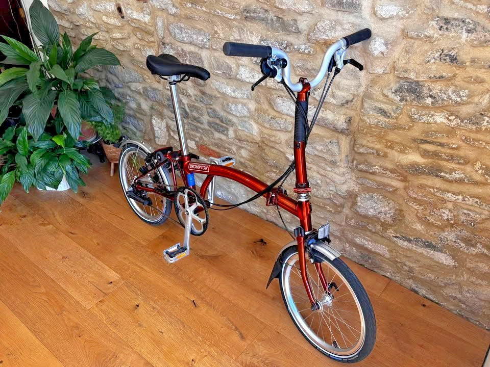 Brompton bike 6-Speed C Line (M6L) – Flame Lacquer Orange – MINT CONDITION