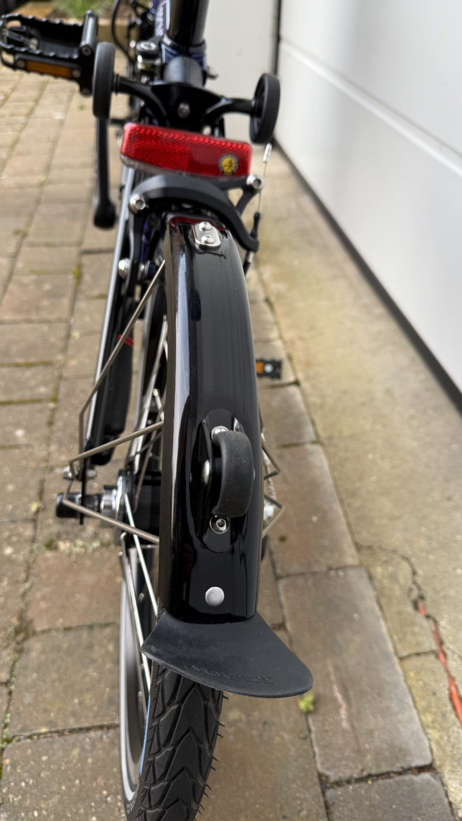 Brompton - C Line E-Folding Bike - M6L -Bolt Blue Lacquer - Near Mint Condition