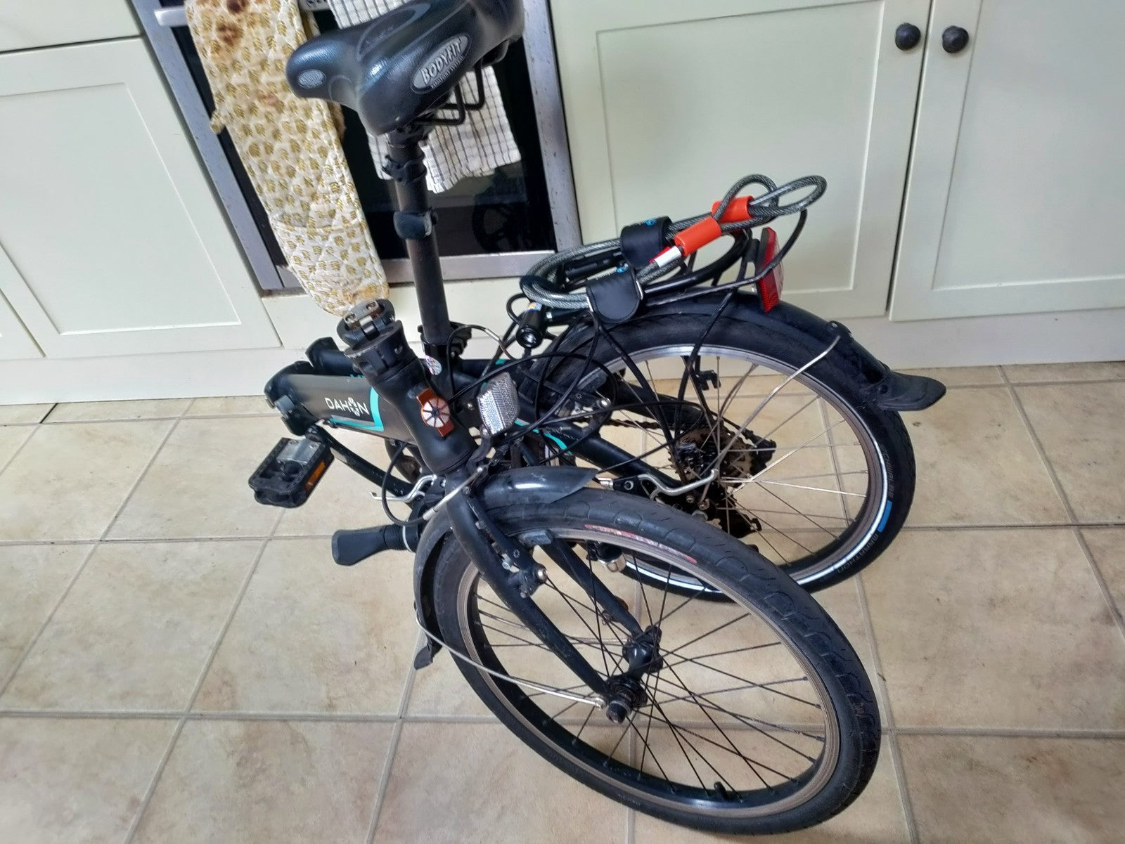 Dahon Vybe D7  -  Folding Bike 20" Wheels