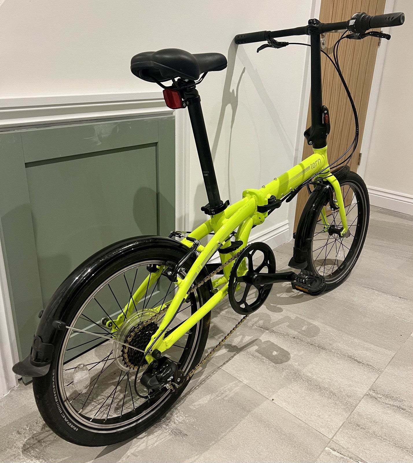 Tern Link C8 Folding Bike 2025 - RRP £850