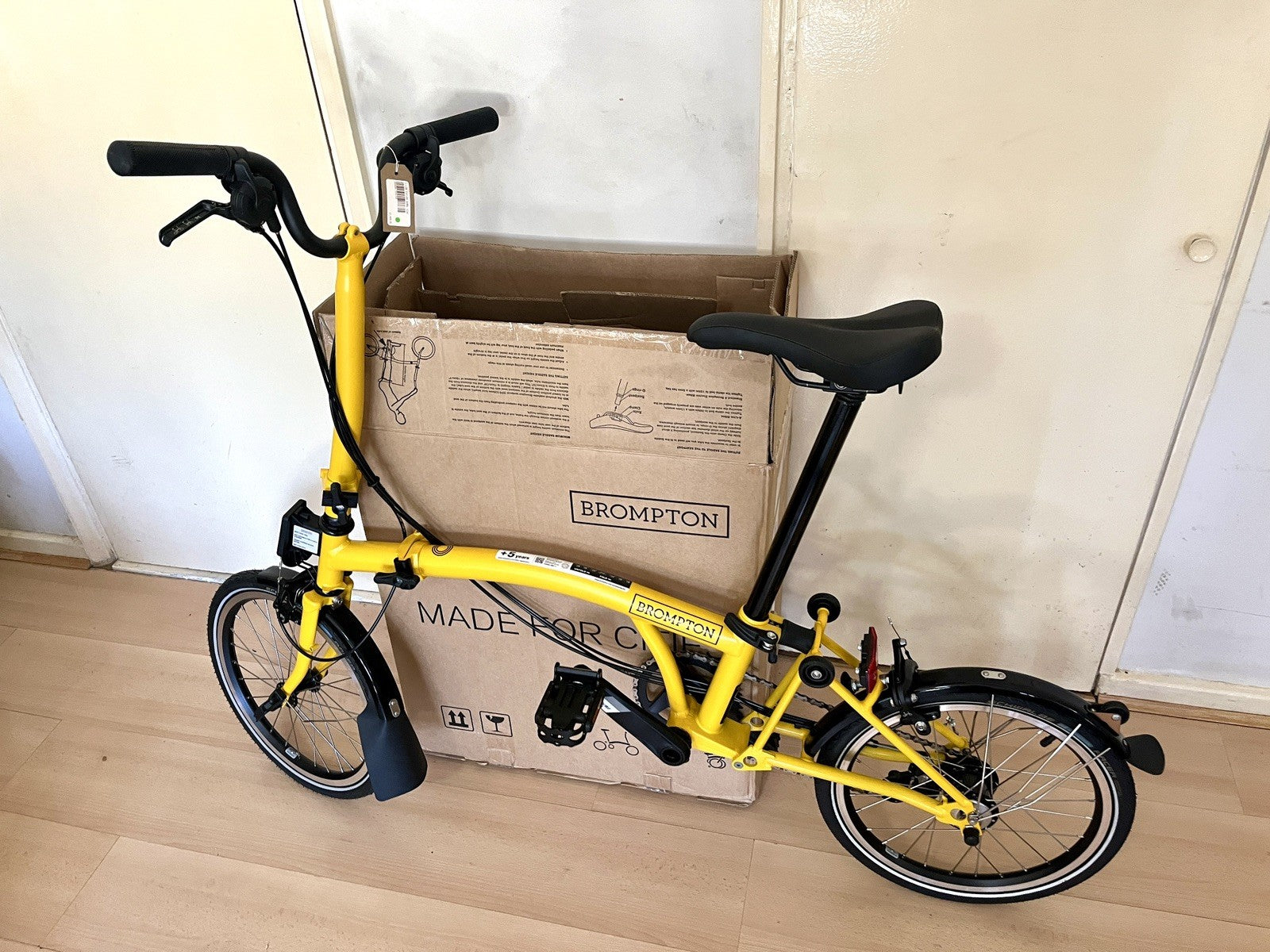 Brompton C Line Explore 6 Speed H Handlebar - Bumblebee Yellow / Black New