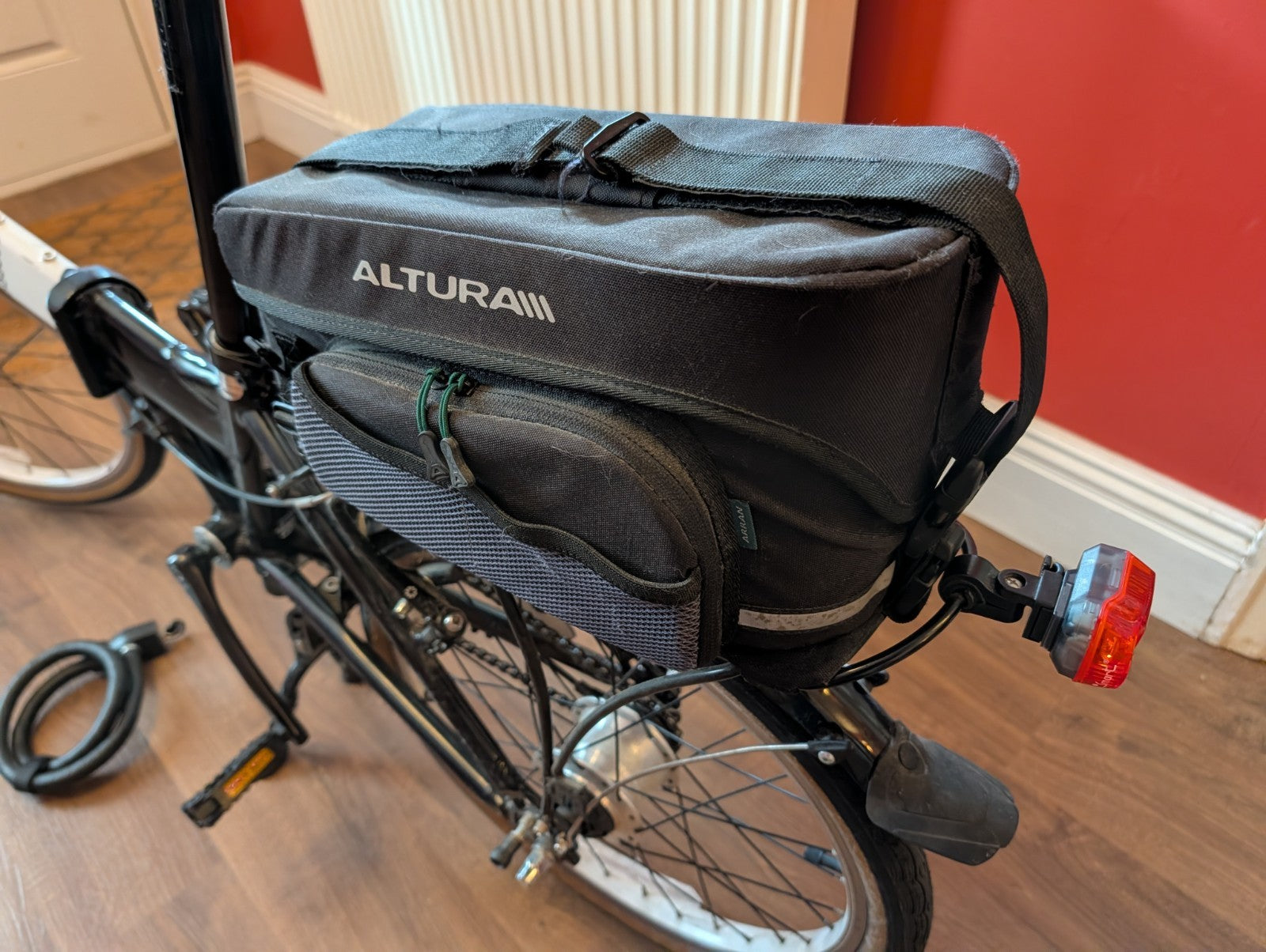 Dahon Vitesse D7HG Folding bicycle