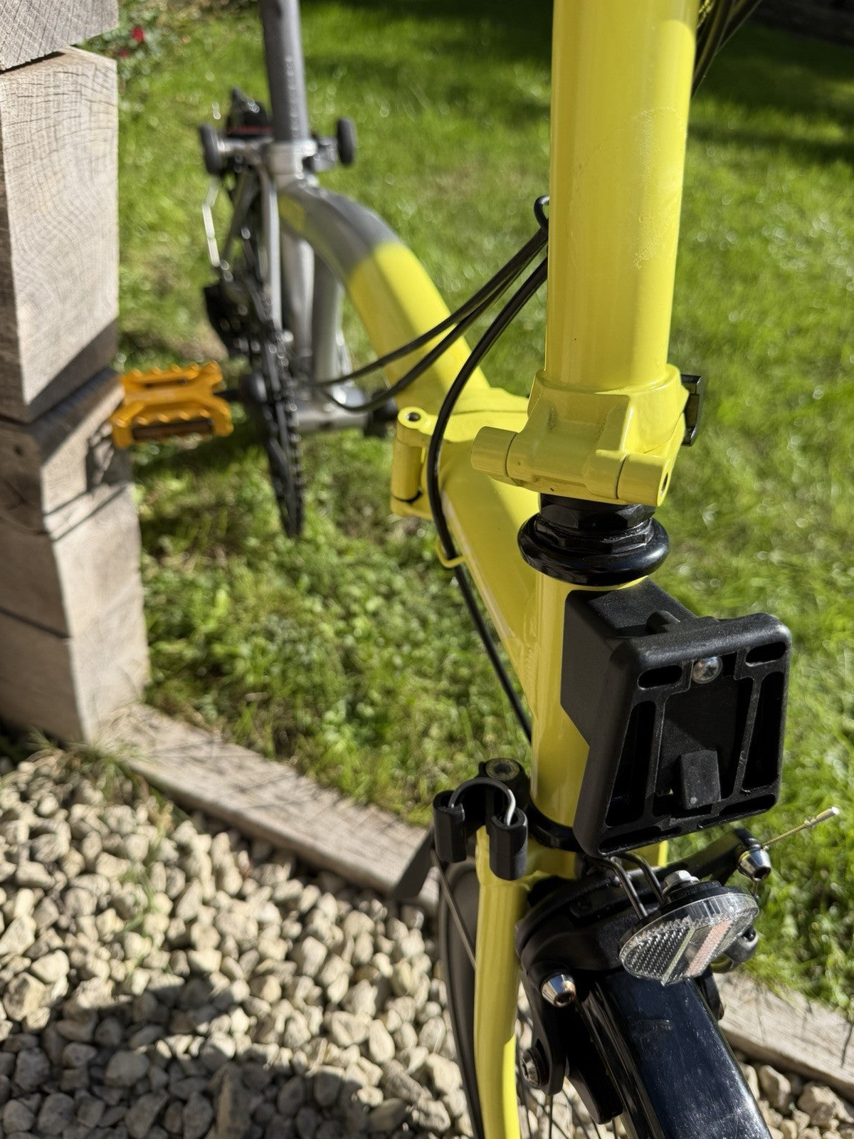 Brompton Palace Special Edition with upgrades. 2 speed, mudguards