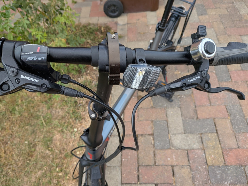 FURO Systems Folding Bike 20in 9-Speed Hydraulic Disc Brakes Rack Grey/Black