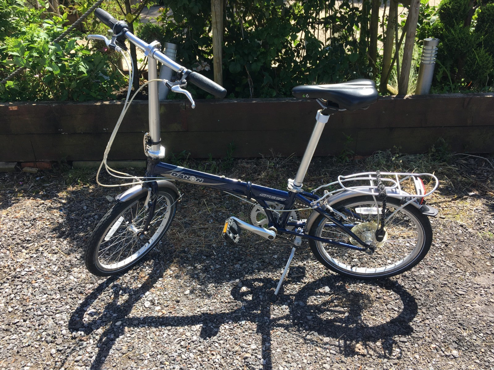 Dahon Speed D7 Folding Bike 7-Speed with brand specific carrier bag. DECENT