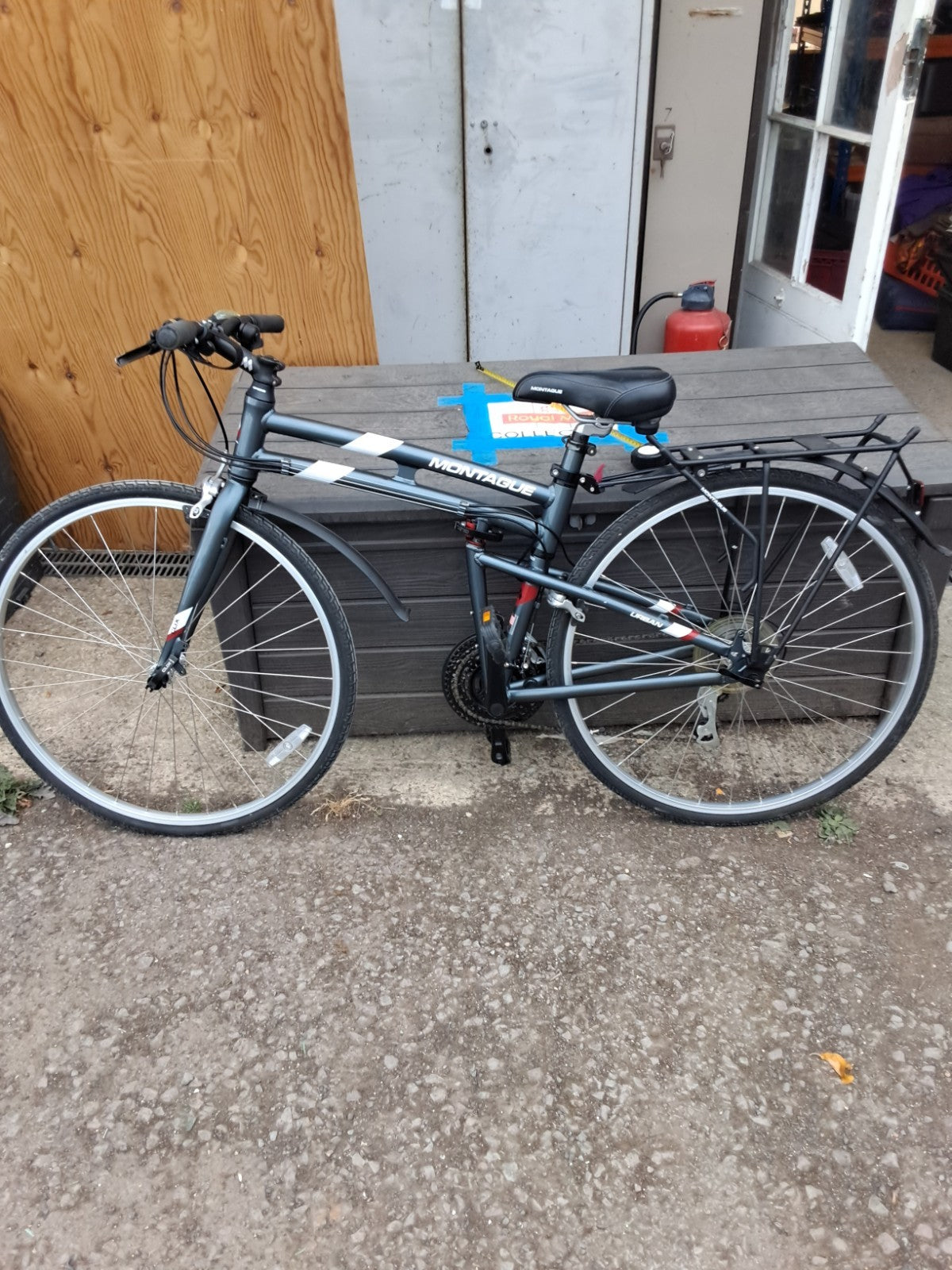Montague Urban Folding Bike 21 Speed 700c Hybrid Commuter Bicycle 53cm Frame