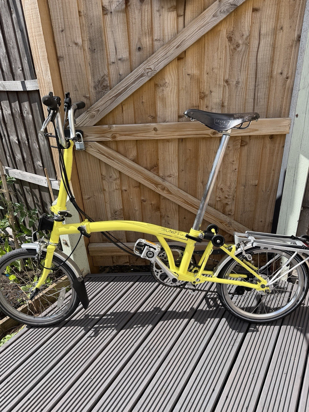 Brompton M6R Folding Bike - 6 Speeds - Yuzu Lime Rear Rack Carrier Block