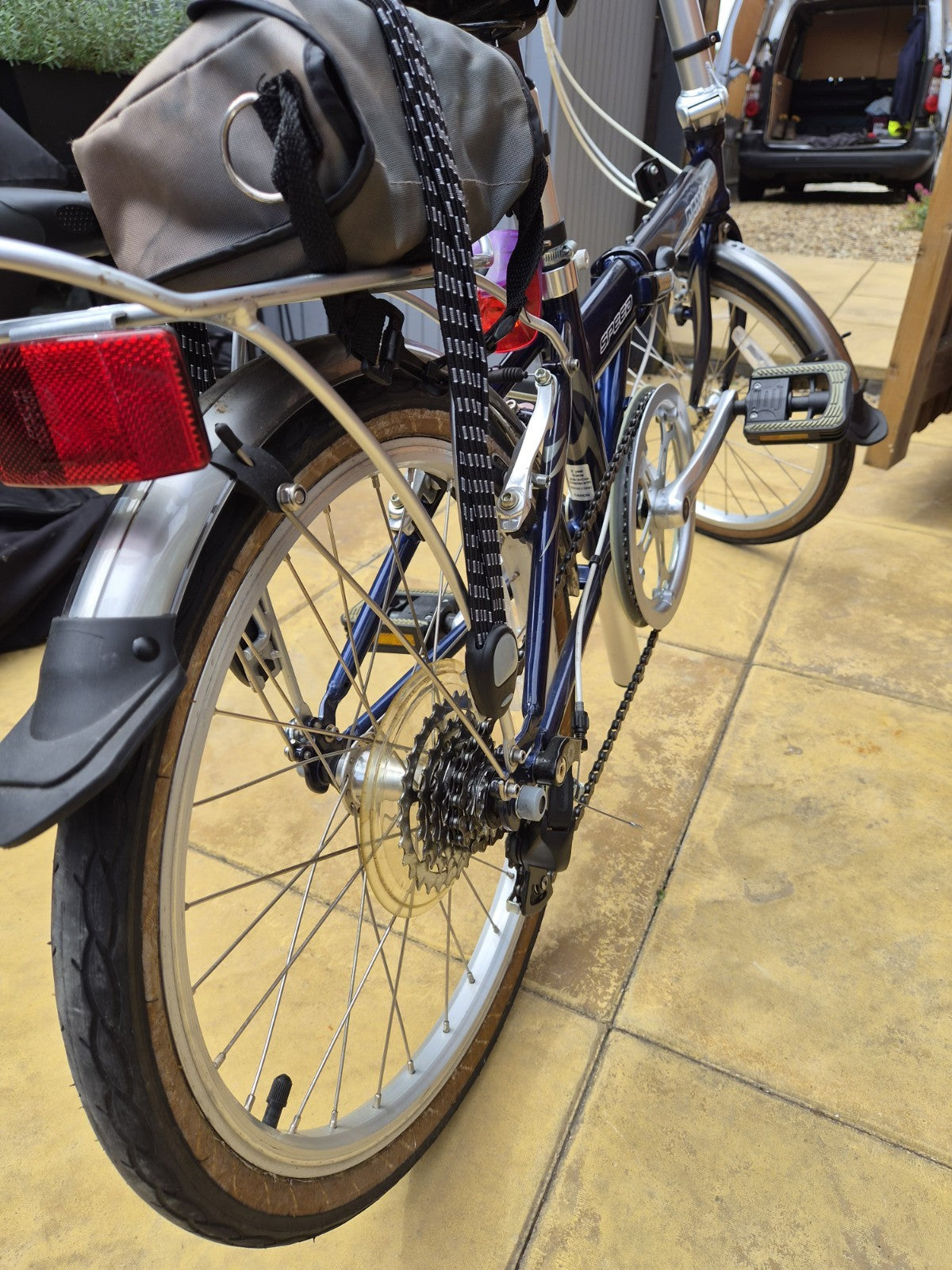 Dahon Speed D7 FOLDING / FOLDABLE BIKE BLUE