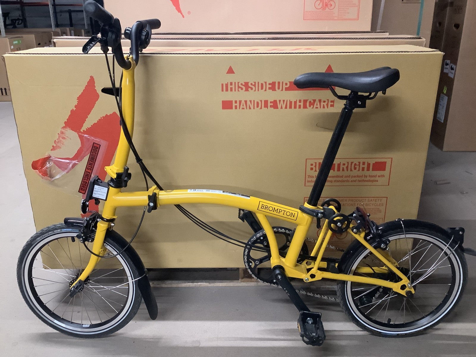 Brompton C Line 12 Speed Mid Bar Folding Bike 2025 12 Speed Bumblebee Yellow