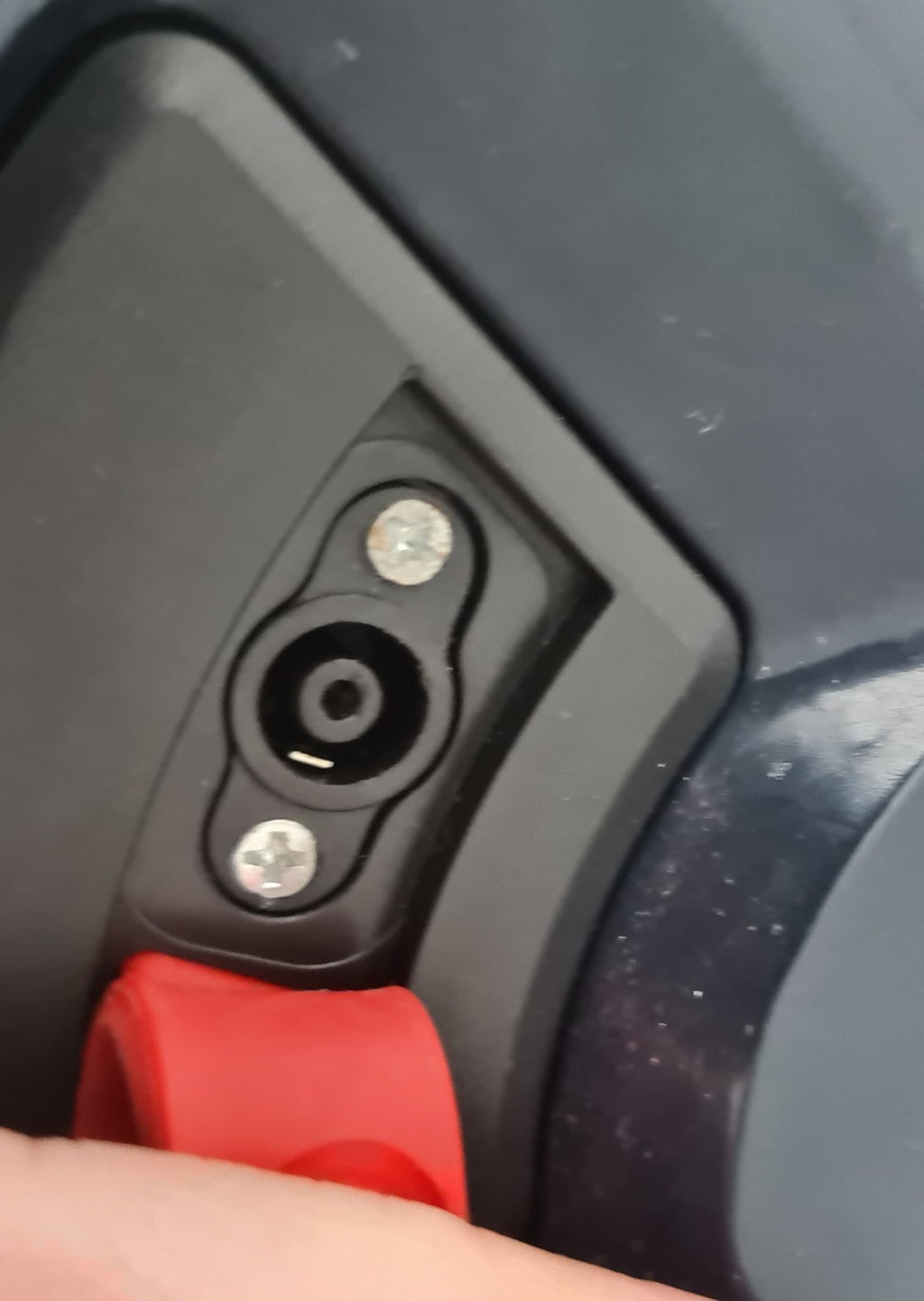 Red Bull RS 1000 Racing E - DAMAGED *READ DESC*