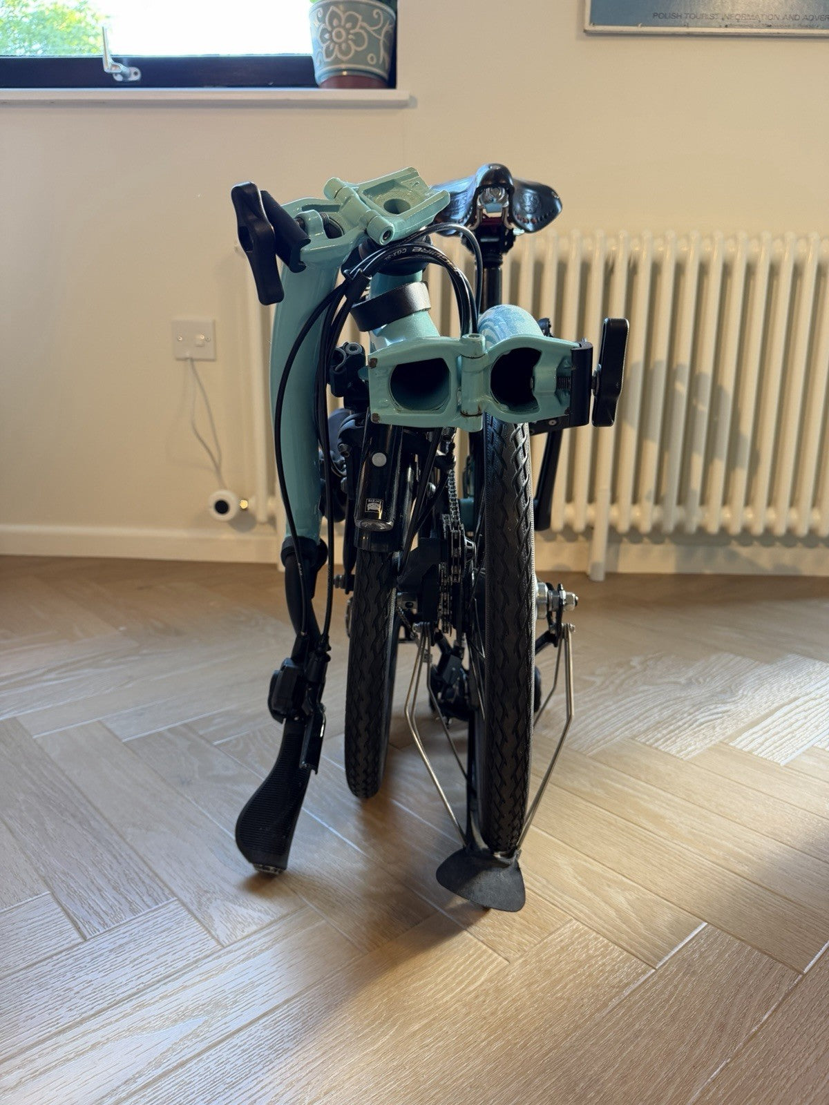 Brompton M6L Superlight — Turkish Green/Black Edition with battery lighting