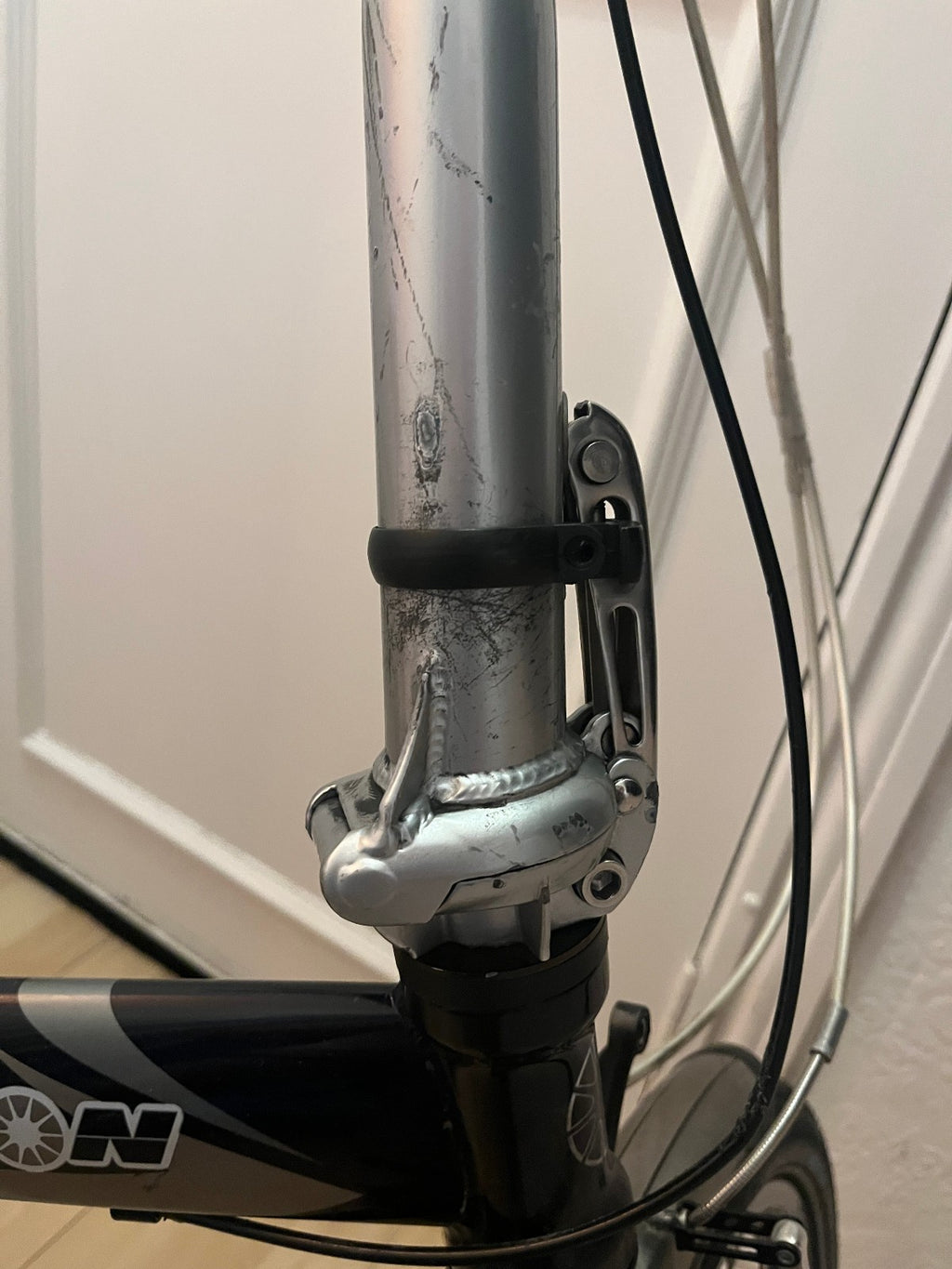 Dahon Speed D7 Folding Bike - Cracked Frame - For Parts