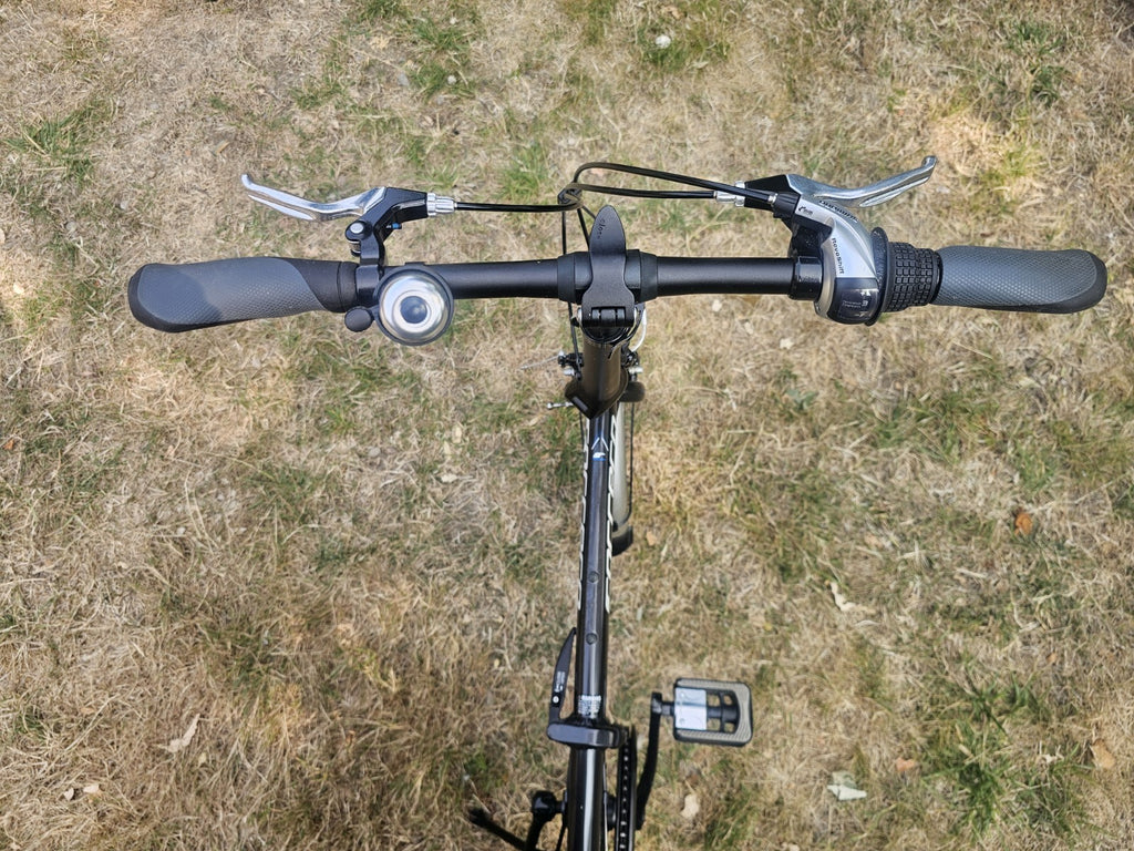 Careers Folding Bike Bicycle with Bag Easy to Carry and Store- Front/Rear lights