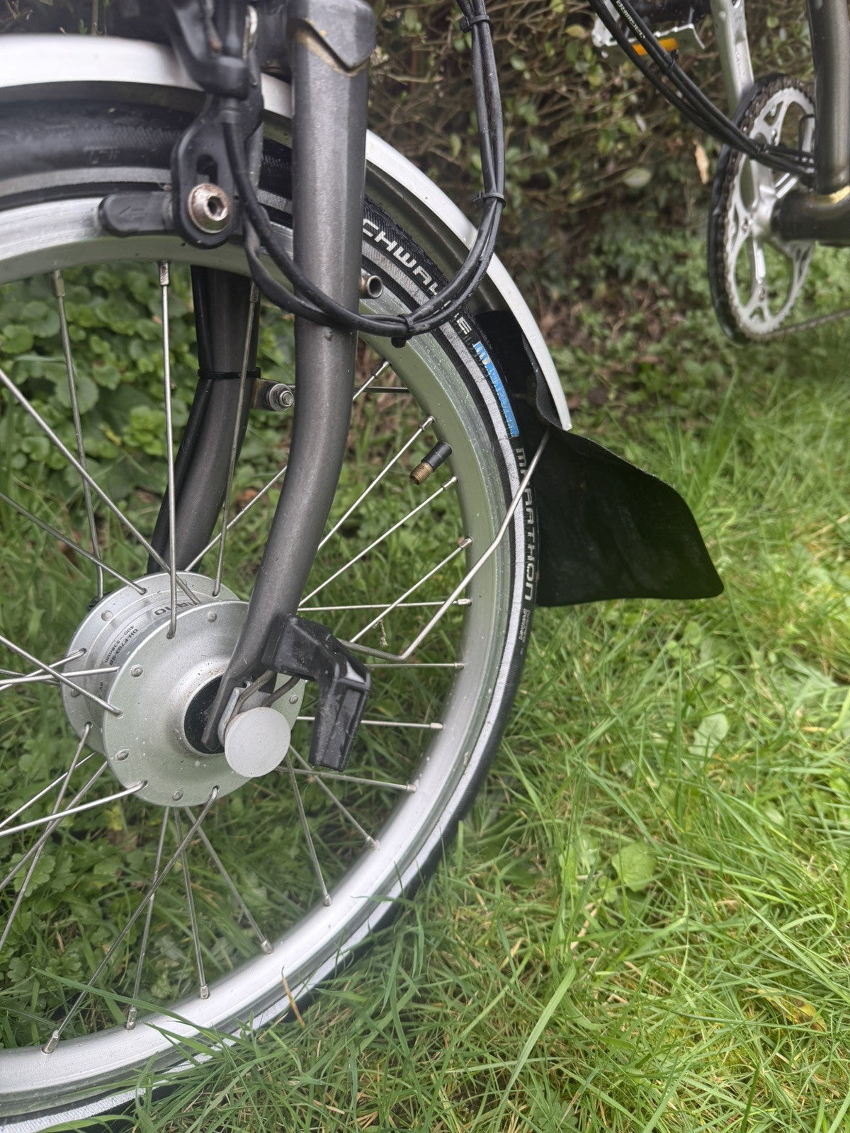 2017 Brompton M3R Folding Bike, Raw Lacquer, Brooks B17 Saddle, Dynamo Hub Light
