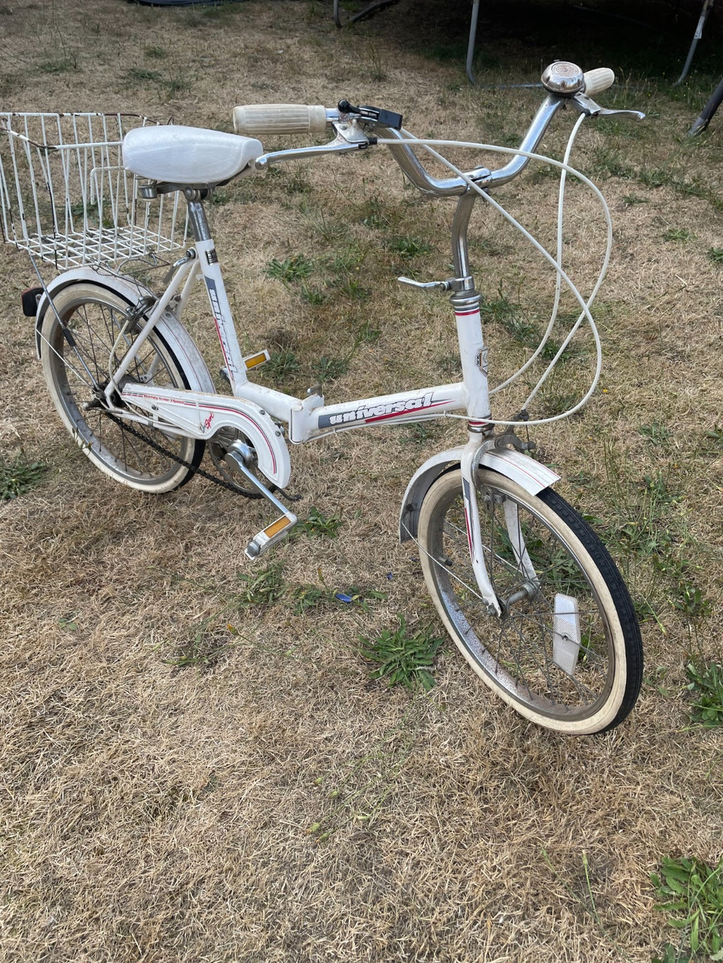Universal  Fold Up Bike. Fold up Bike. Push Bike. Bike. Old Bike.