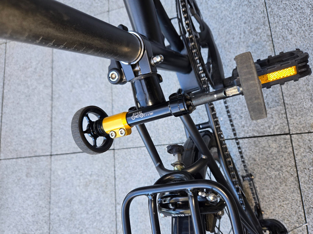 20" 9-Speed Shimano Tri-Fold Brompton-Style Folding Bike | Rare find!