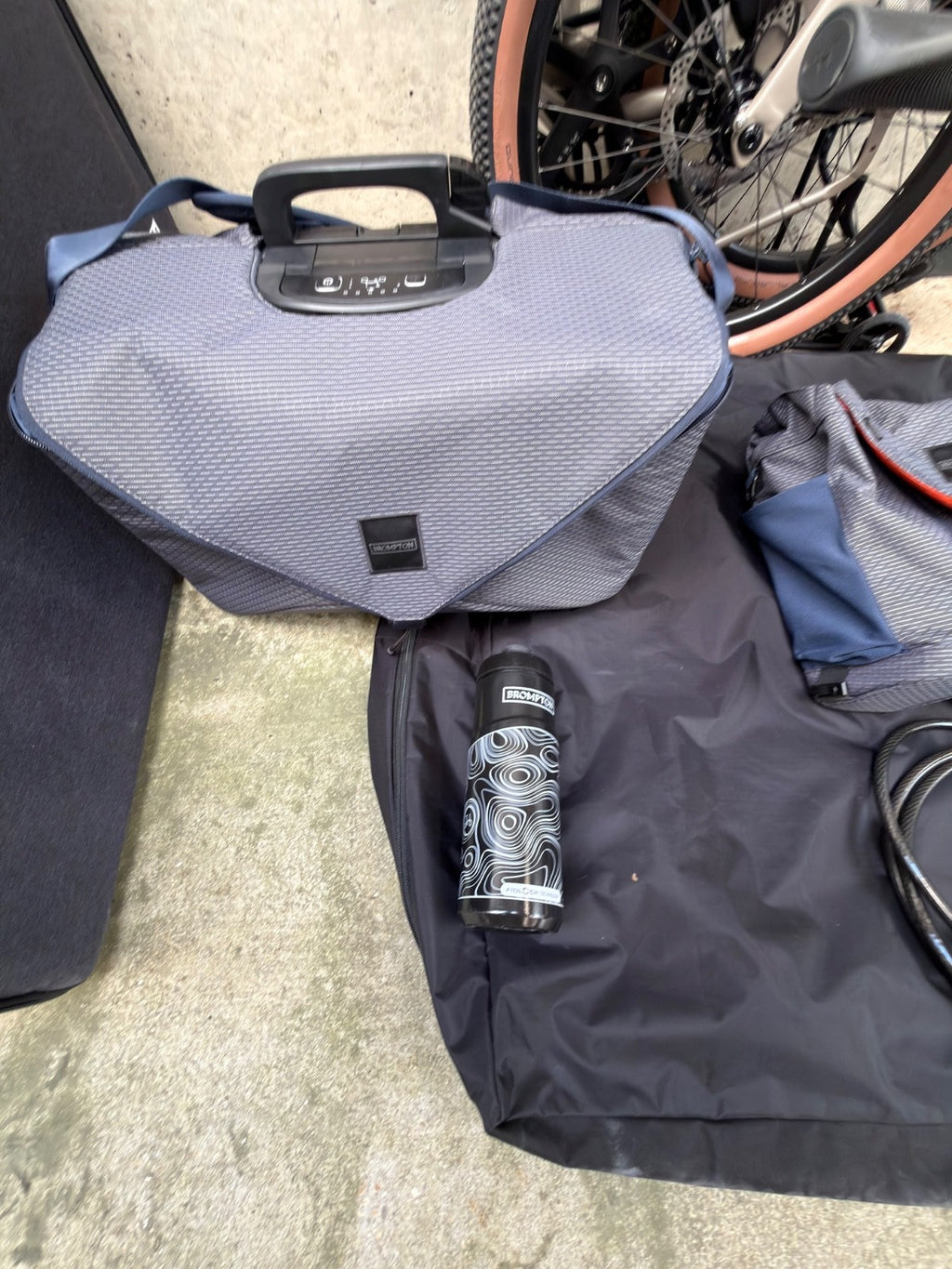 Brompton G Line with Superoll & Handlebar control E-Motiq System 4 speed & extra
