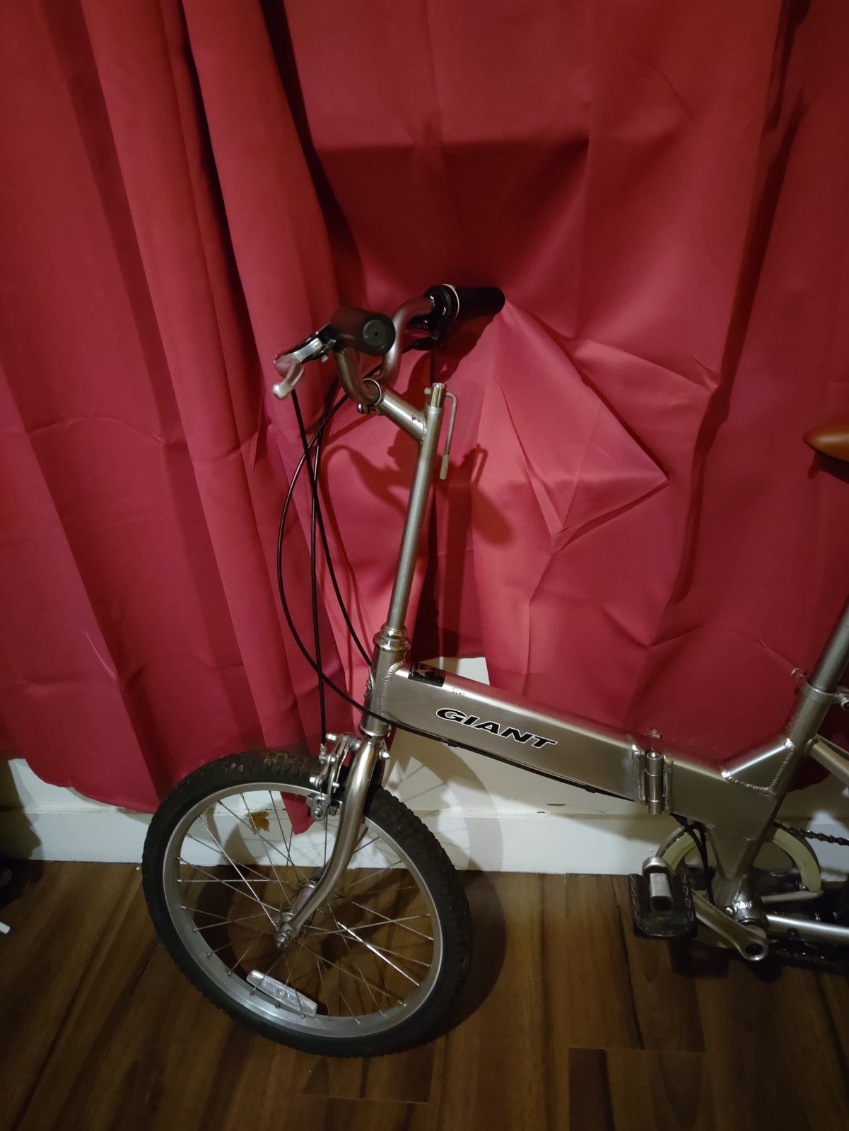 Giant  folding bicycle, very good condition.