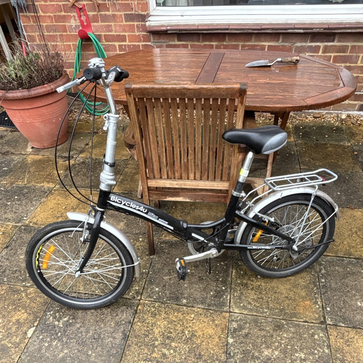Bicycles4U Mini 20in Folding Bike Black/Silver with Mudguards & Rear Carrier