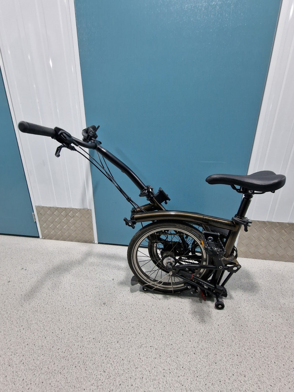 Brompton C Line Explore 6 Speed M Bar Black Lacquer Extended Seat Post MudGuards