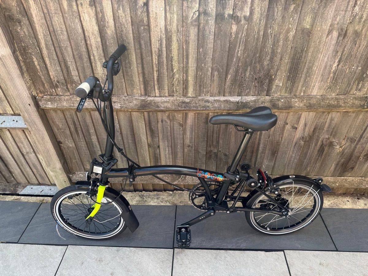 Brompton Folding Bike Black/Yellow Derailleur Gears Mechanical Rim Brakes
