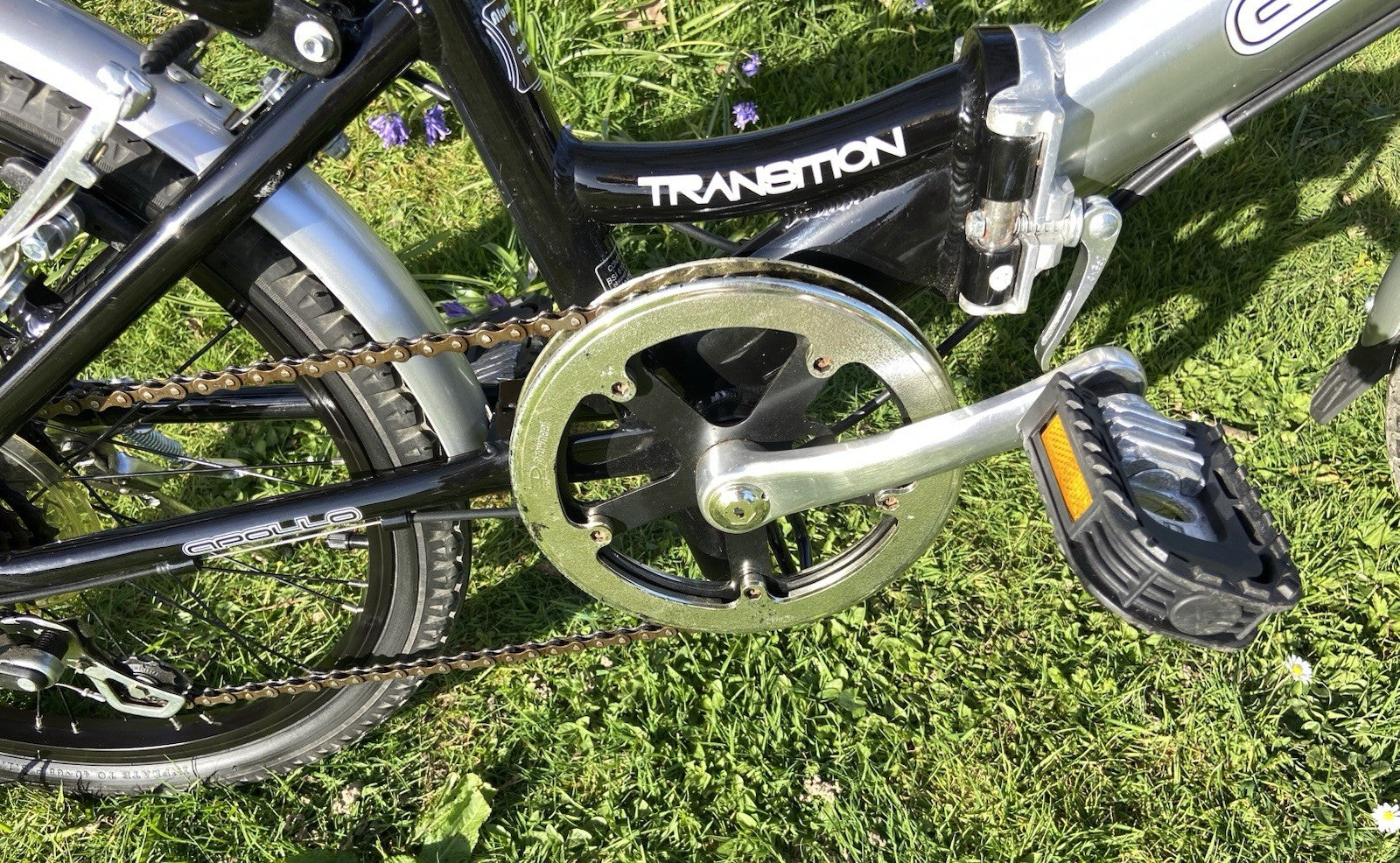 Apollo Transition Folding Cycle-Excellent Condition-Hardly Used-C/W Storage Bag