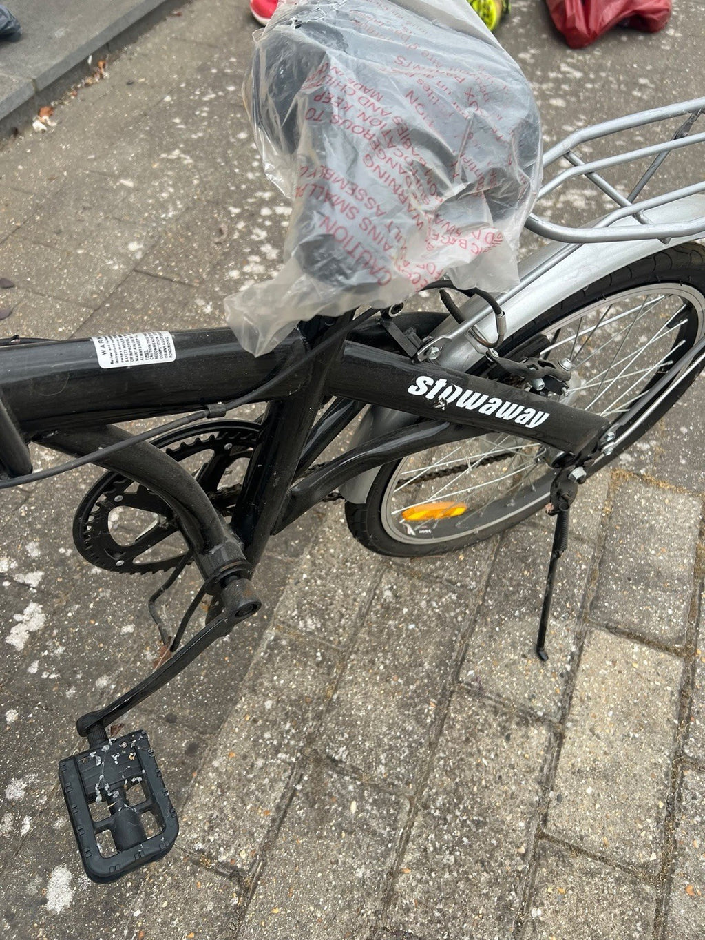 Ventura Stowaway Folding bike New Still Wrapped Slight Mark See Pics