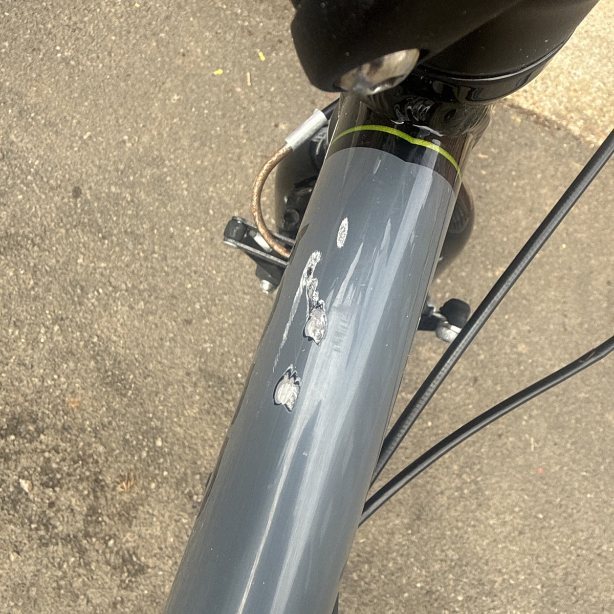 Tern Link D7i  Folding Bike 7-Speed V-Brakes Rack Mudguards Black/Grey