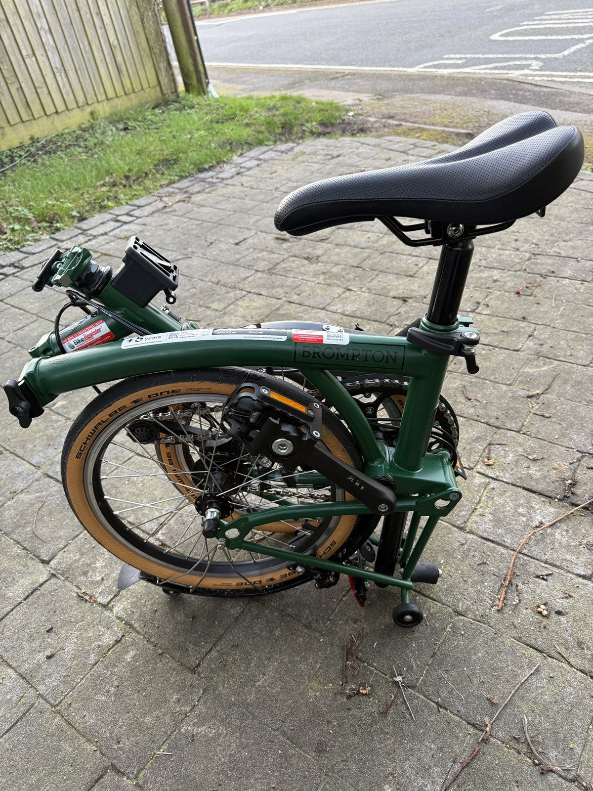 Brompton C Line (2025) – 2-Speed – M – Racing Green  – Barely ridden – Oxford