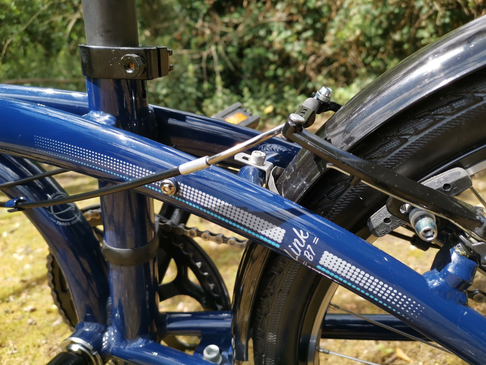 TERN LINK B7    Folding Bike  With Extras    -   ONE WEEKS USE ONLY