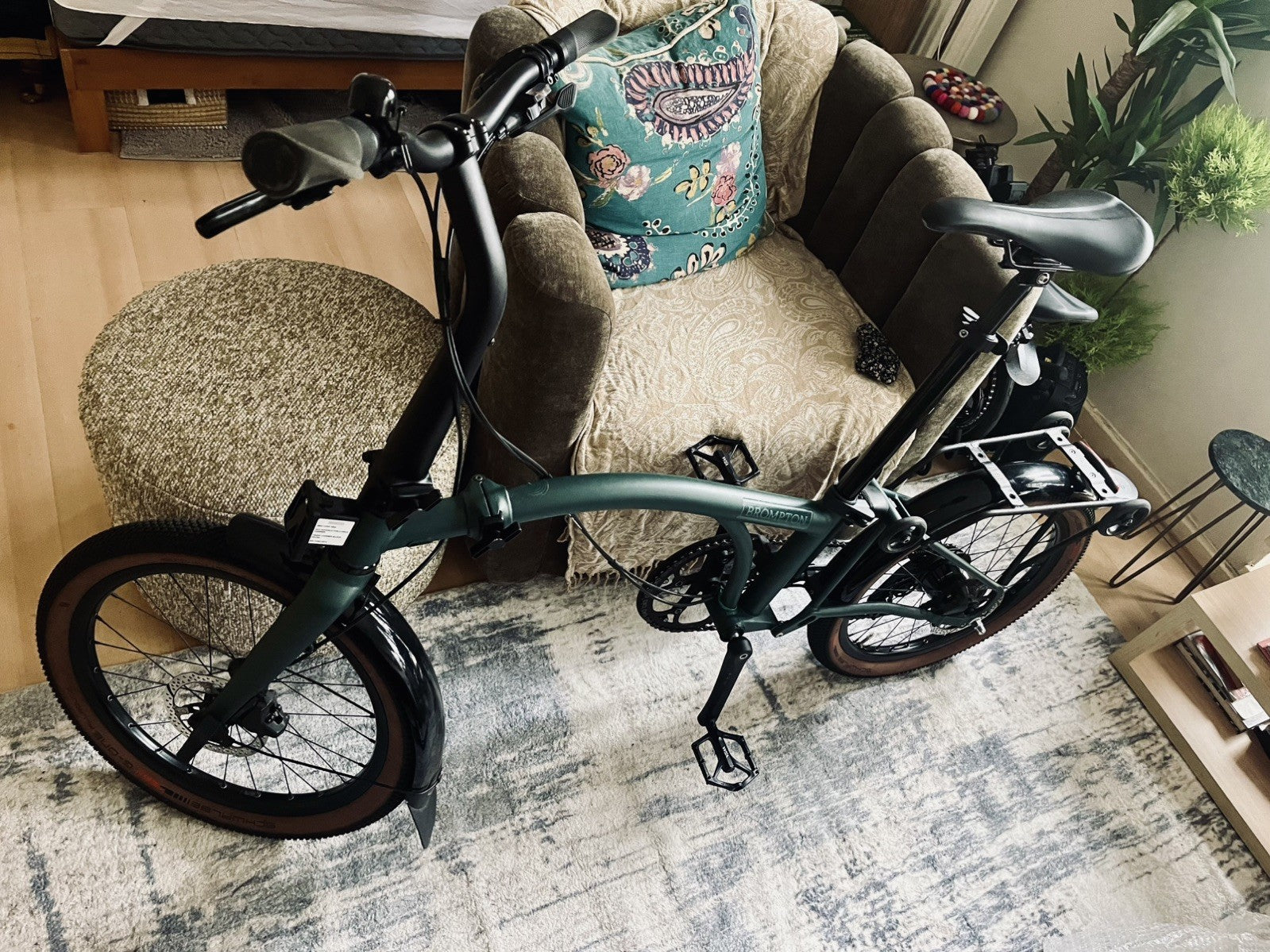 Brompton G Line, 8 speed w Roller Rack - Forest Green - Size Medium