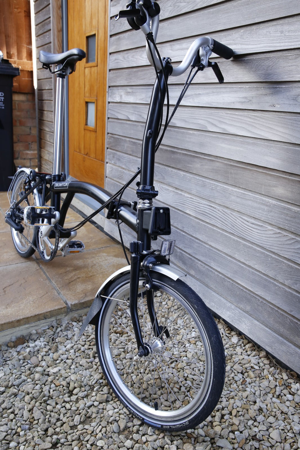 Brompton M6L 2018 Black 6-Speed Folding Bike – Very Light Use, Under 10 Miles