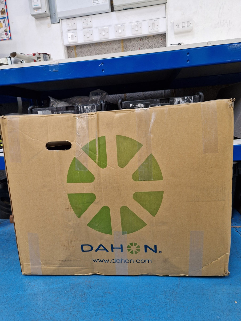 Dahon VYBE D7 Unisex 20" Wheel Compact 12kg 7-Speed Folding Bike Alloy White A