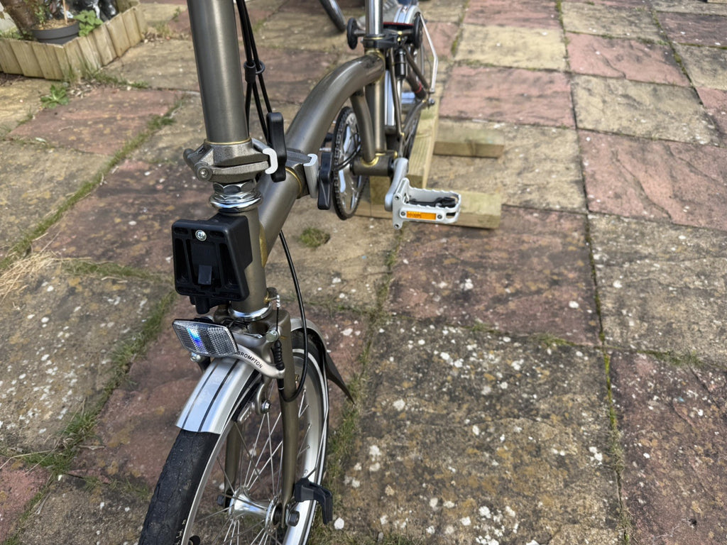 2015 Brompton S3L Folding Bike 3-Speed, Grey Including Carry Bag and Case.