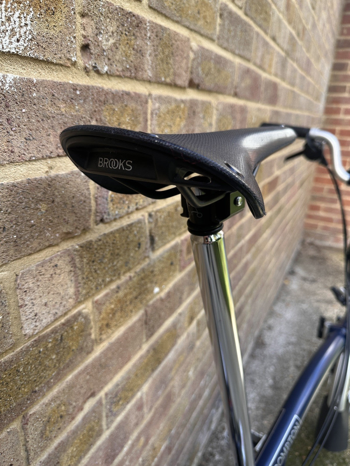 Brompton C Line Explore 2024 6-Speed, Tempest Blue, Excellent Condition, Lights