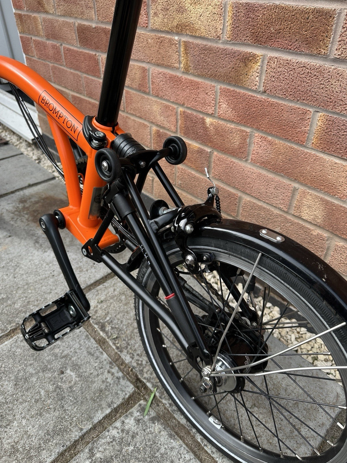 Brompton C Line Bike, 6 speed, matte orange and black excellent condition