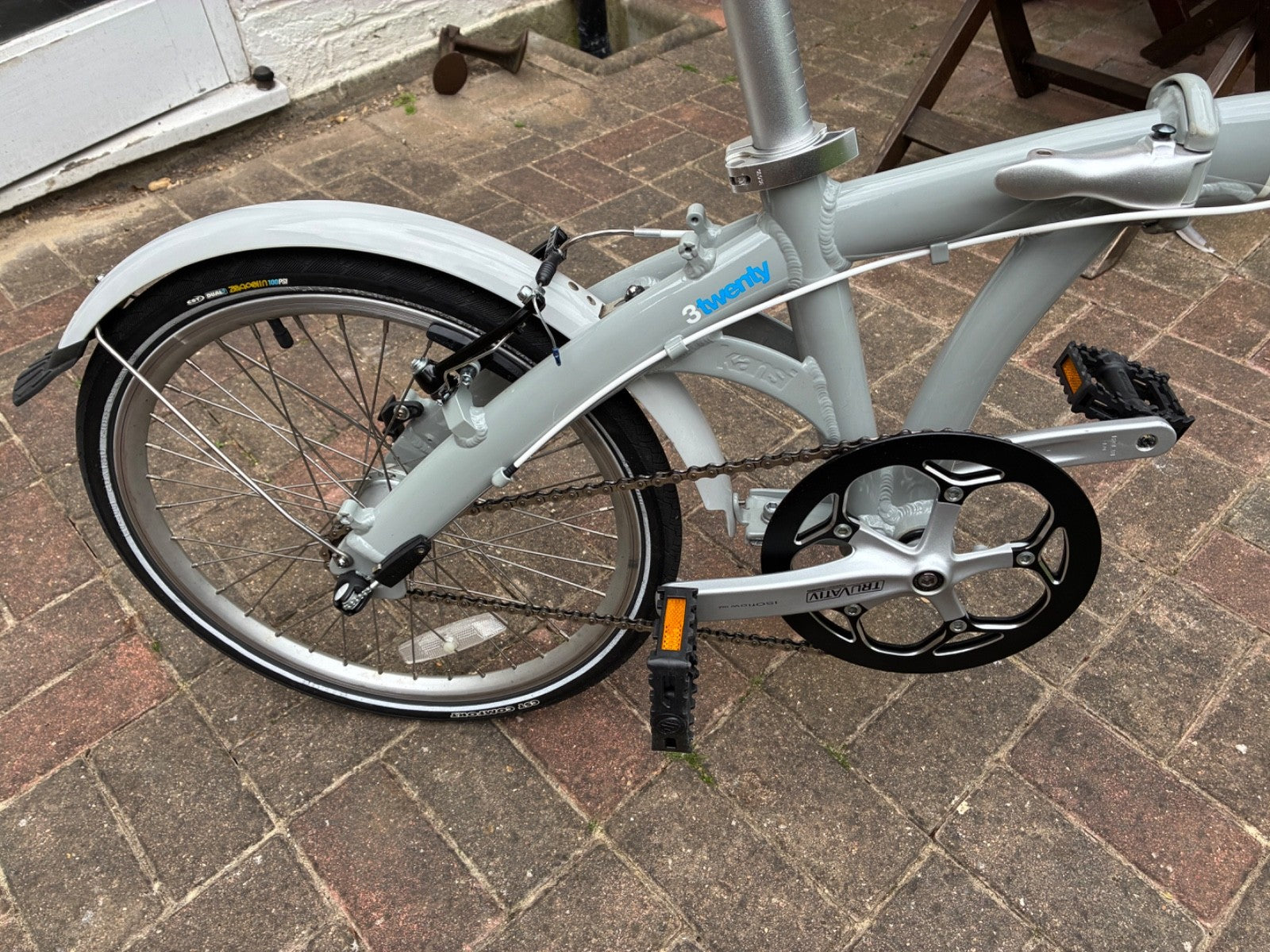 KANSI 3TWENTY 3 speed folding bike 20 inch wheels