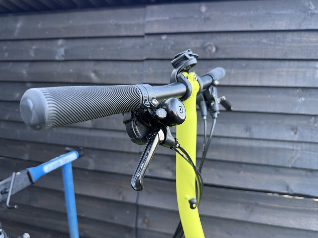 Brompton x Palace Bike 6 speed C Line Low + Rear rack - Unique and Upgraded