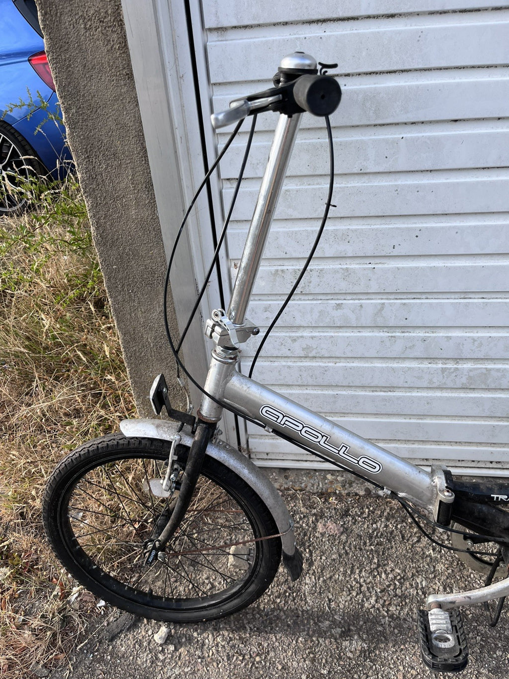 Apollo Folding Bike Aluminium Unisex Adults pick up Crawley sussex with carrier