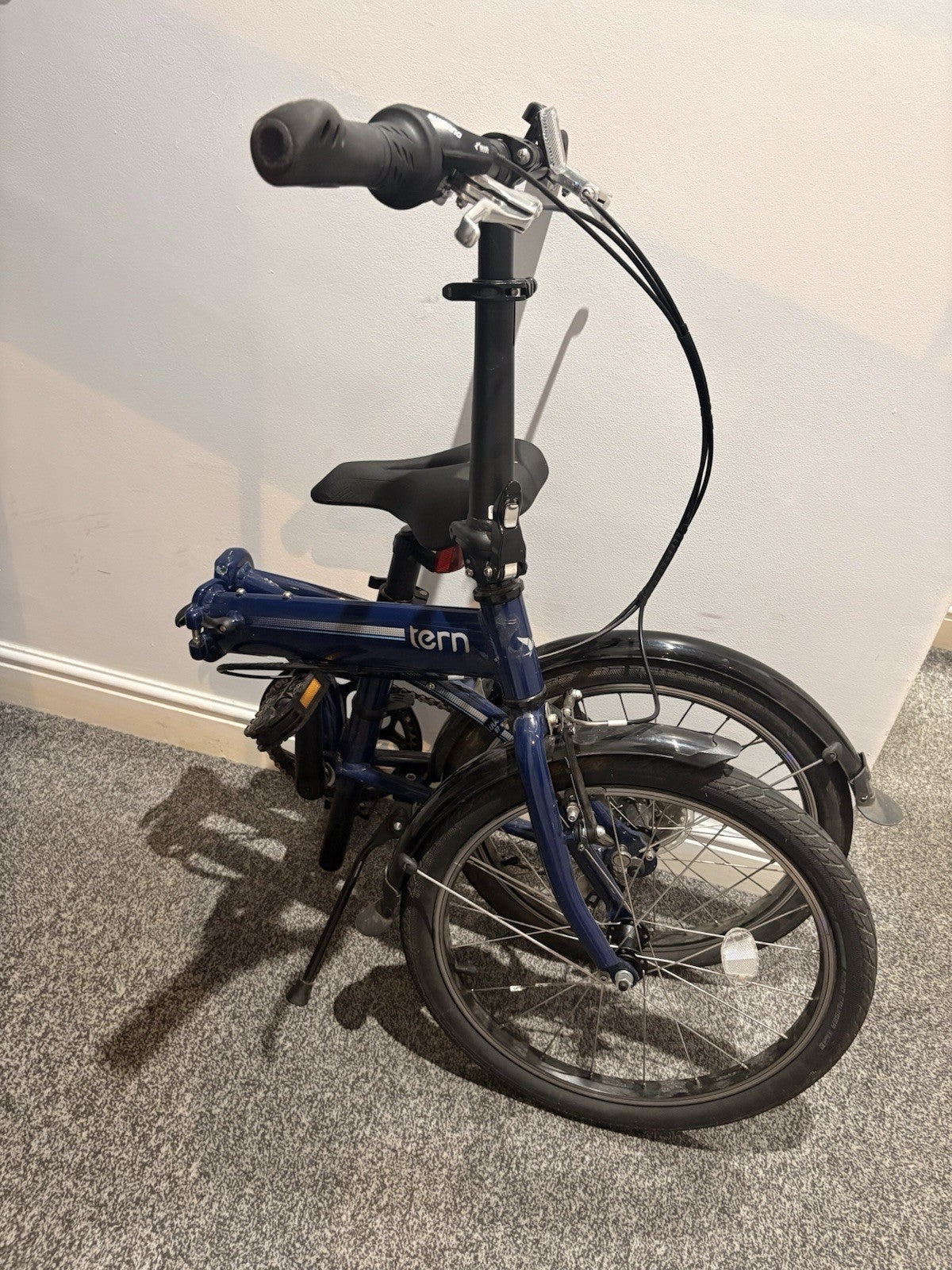 Tern Link B7 Folding Bike 20in Blue/Black Foldable Mudguards Kickstand V-Brake