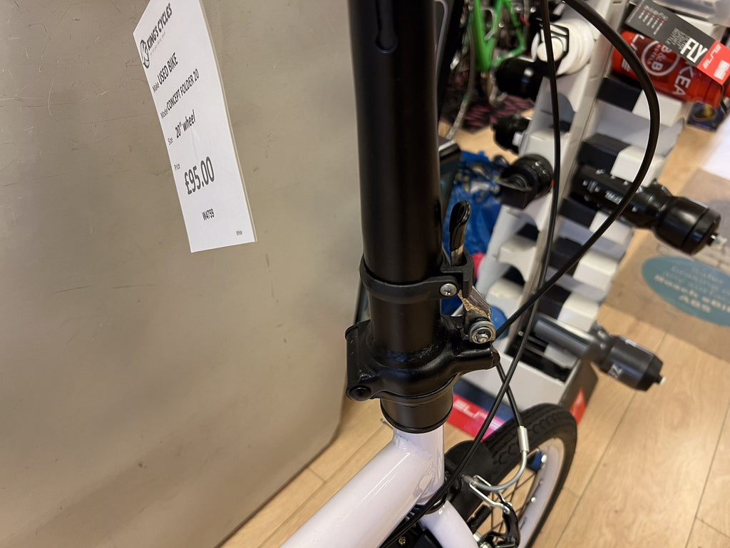 Used Compact Folder 20" Wheel White Small Folding Commute Bike