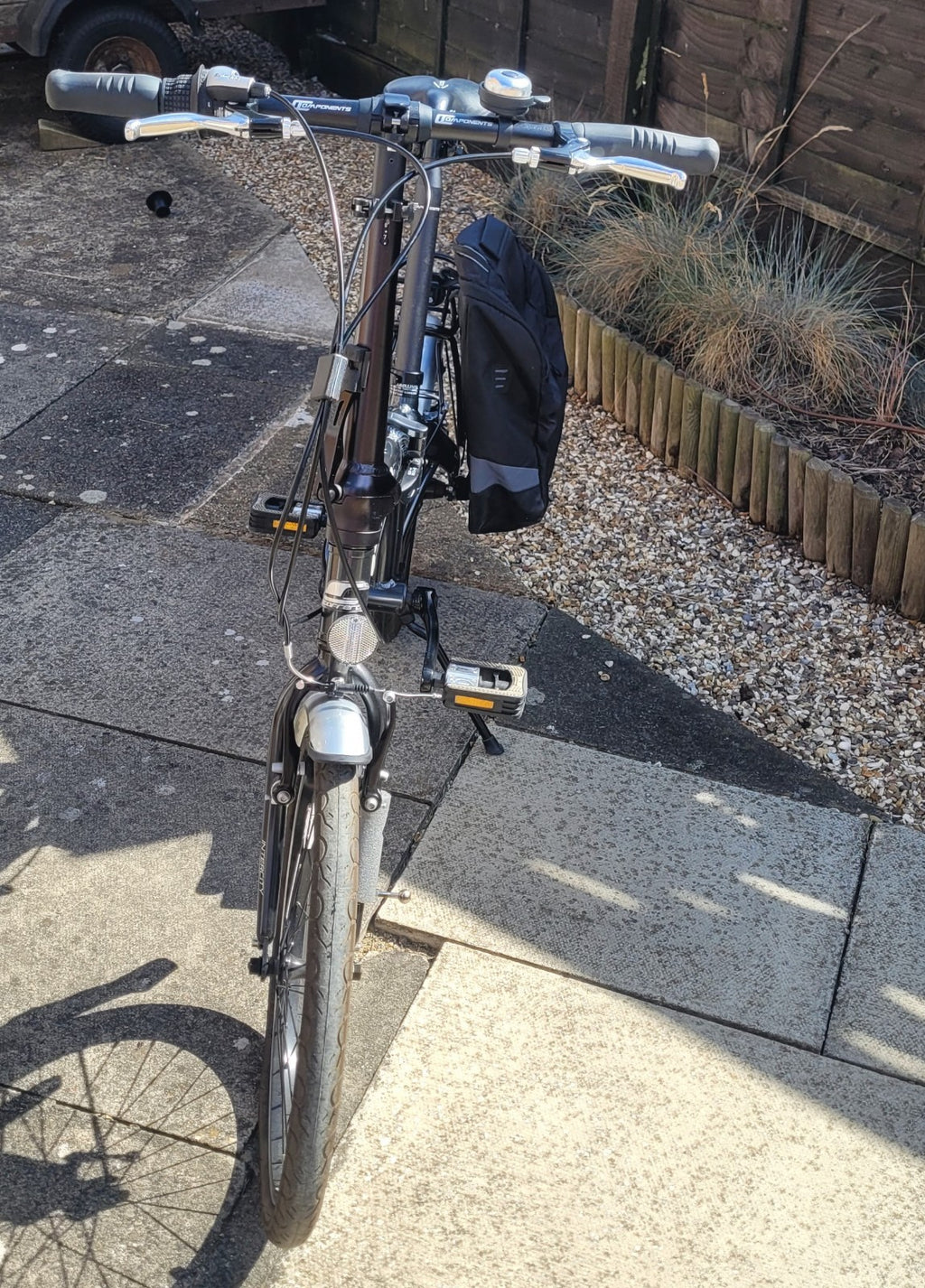 Carrera Intercity Folding Bike 8-Speed