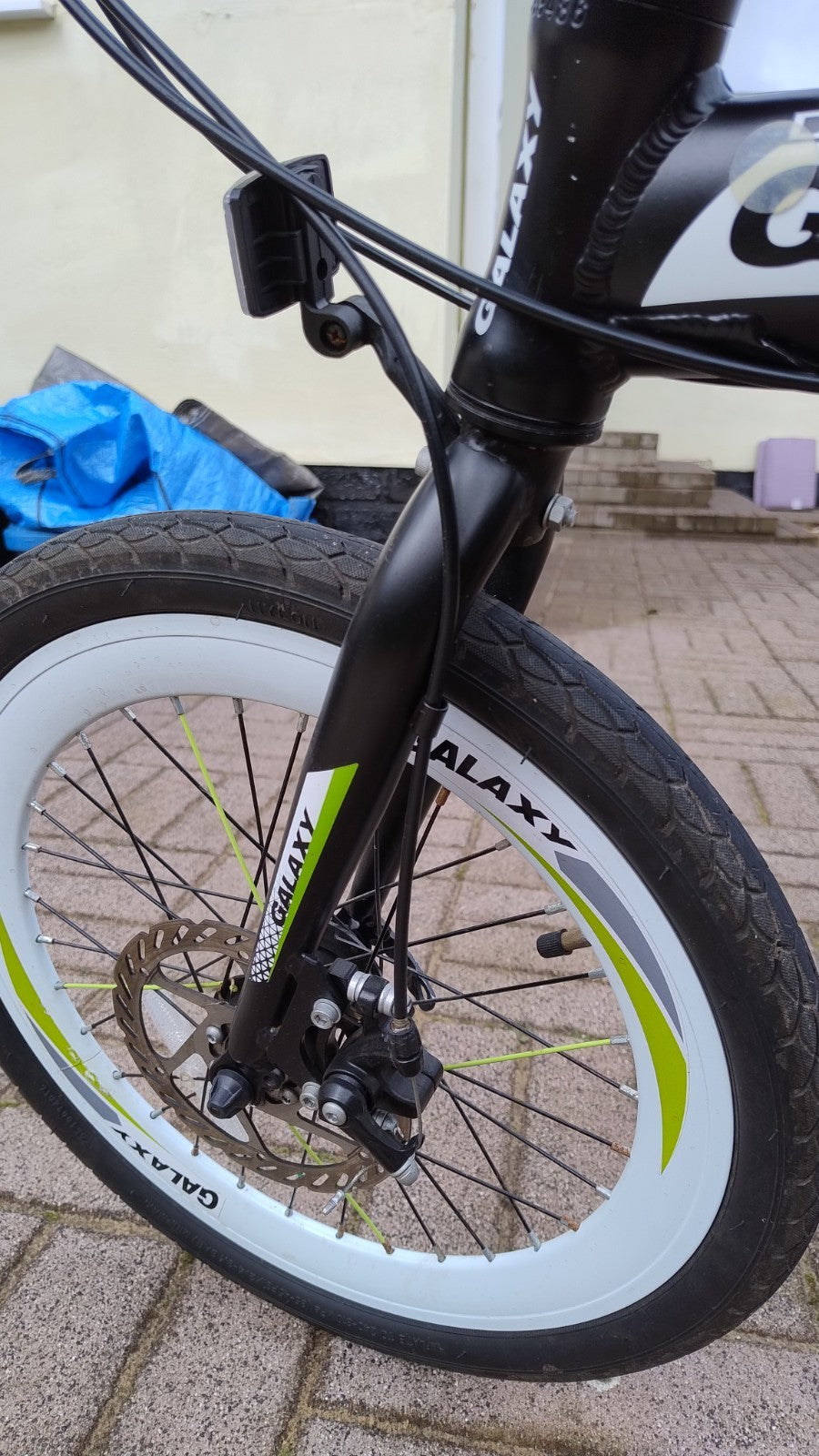 20" Wheel Lightweight Folding Bike 7 Speed And Dual Disk Brakes